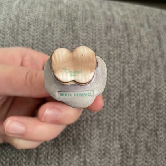 GOEBEL STUDIO HUMMEL ORNAMENTS 11 piece box - Picture 5 of 5